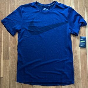 NWT. Nike Dri-Fit Tee. Size M.
